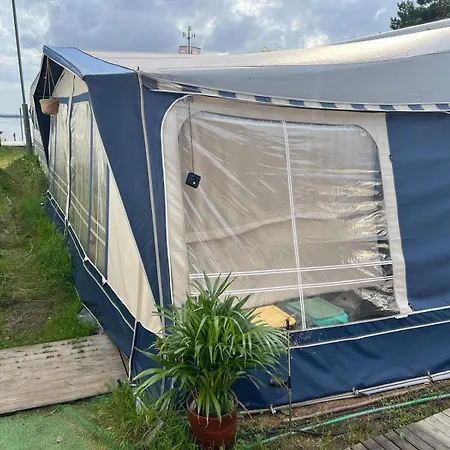 Camping - Polwysep Helski - Nad Morzem W Przyczepie *